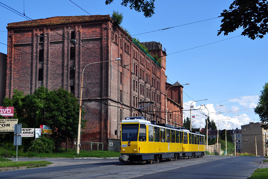 Tatra T6A2 #1213