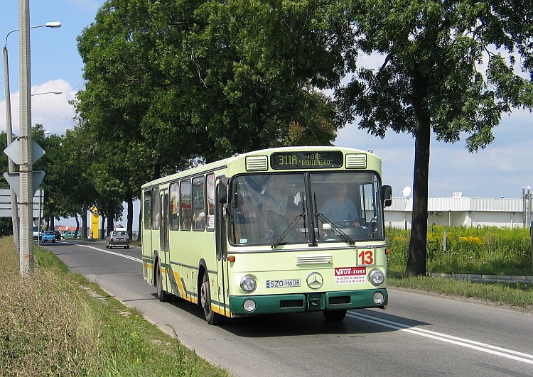 Mercedes-Benz O307 #13