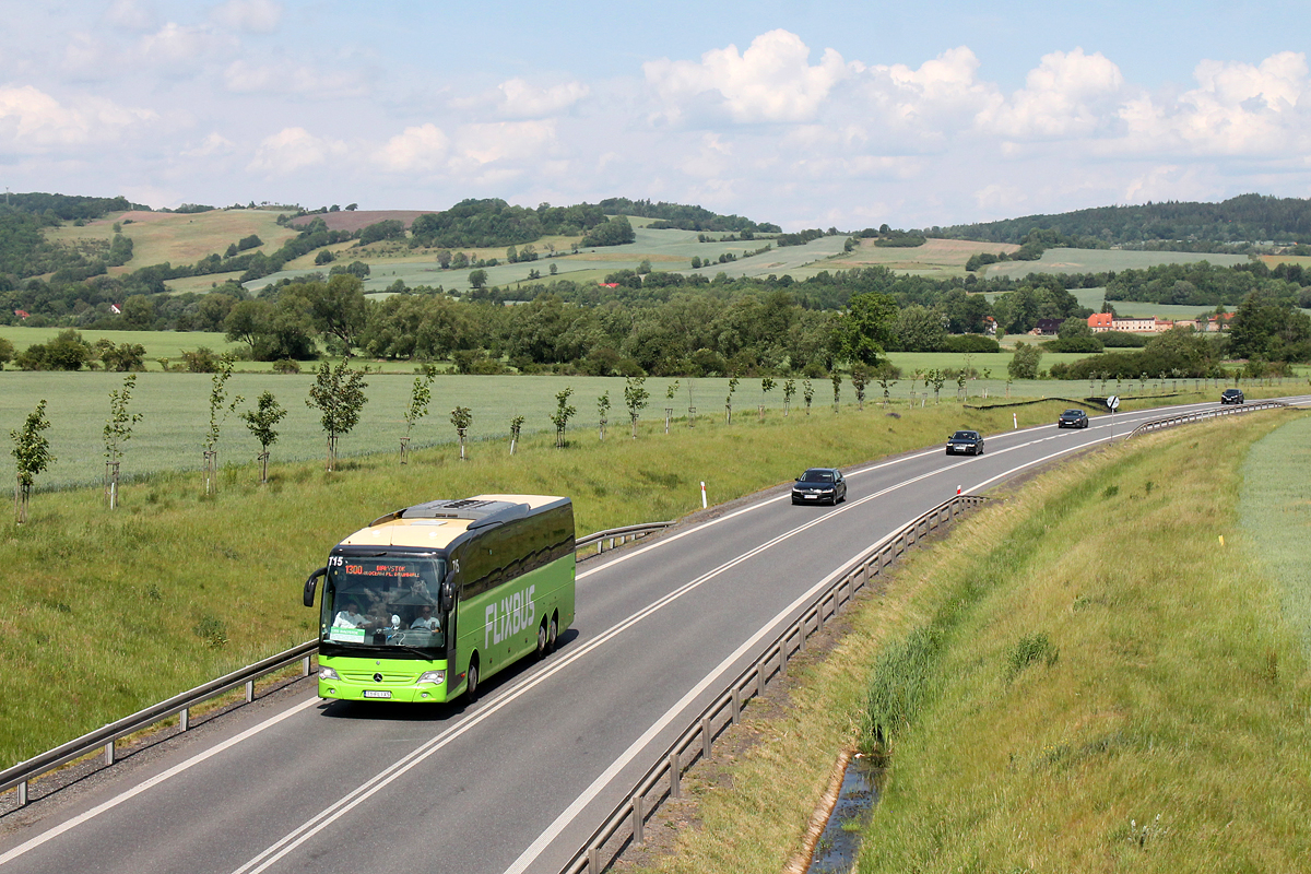 Mercedes-Benz Travego 17RHD L #T15