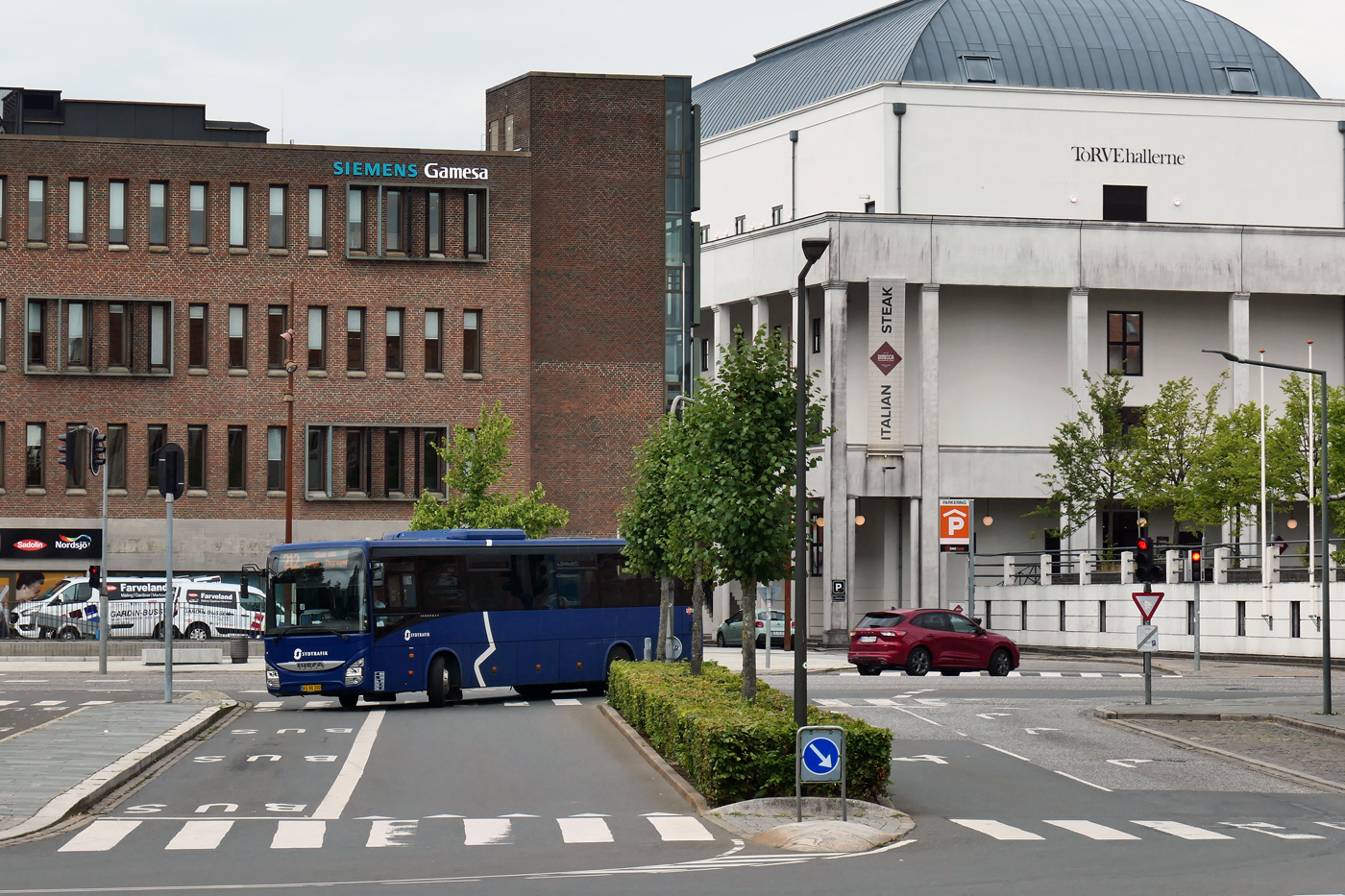 Iveco Crossway Line 12M #8