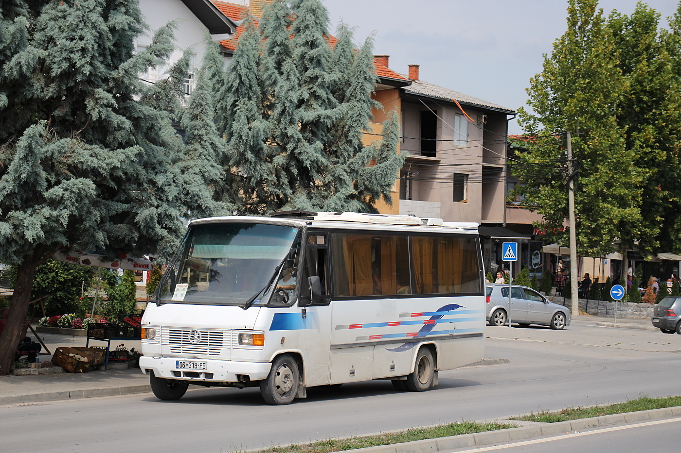 Mercedes-Benz 814 D / Auwärter Teamstar Kombi #06-319-FE