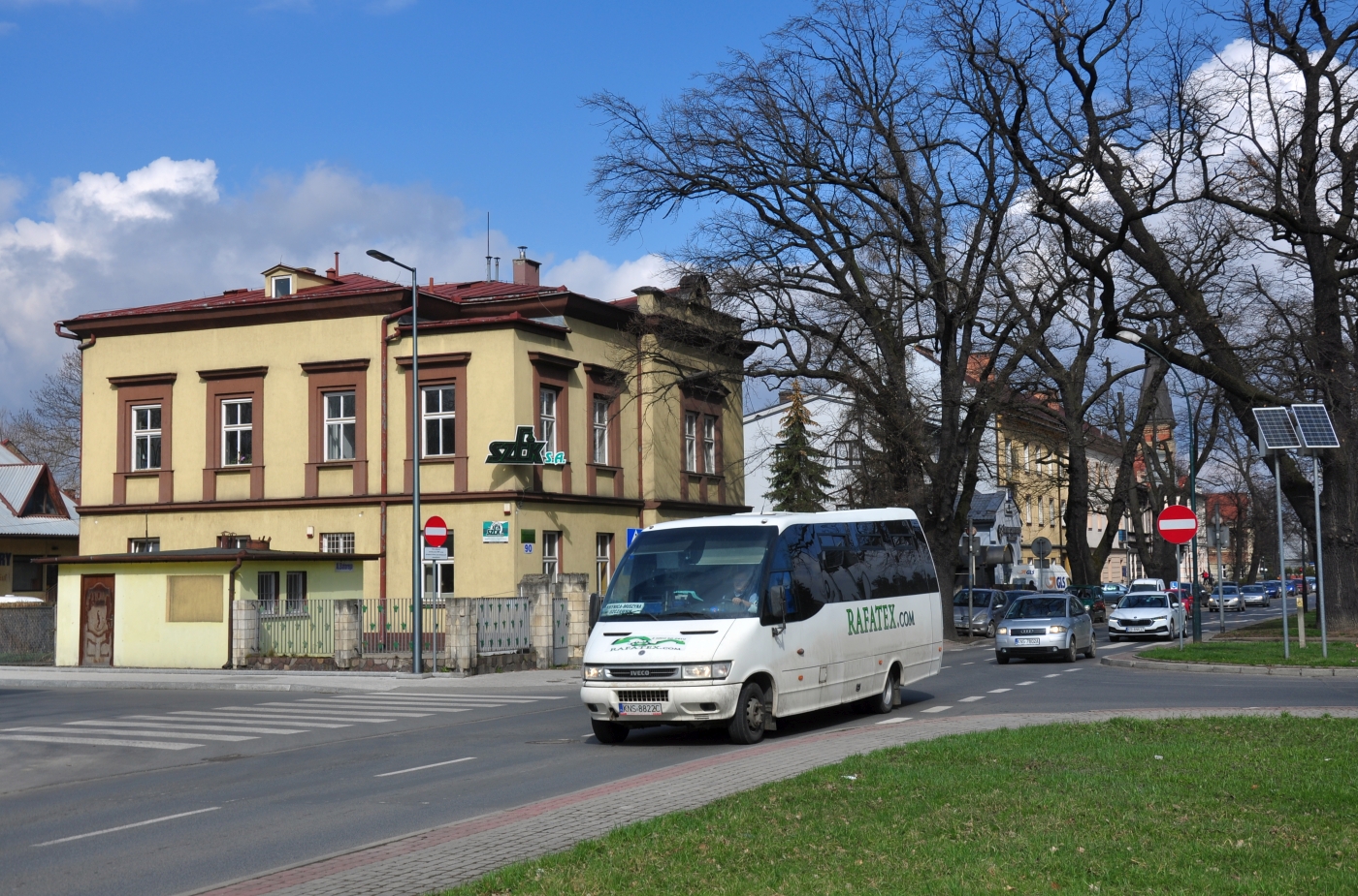 Iveco Daily 65C17 / Indcar Wing #KNS 8822C