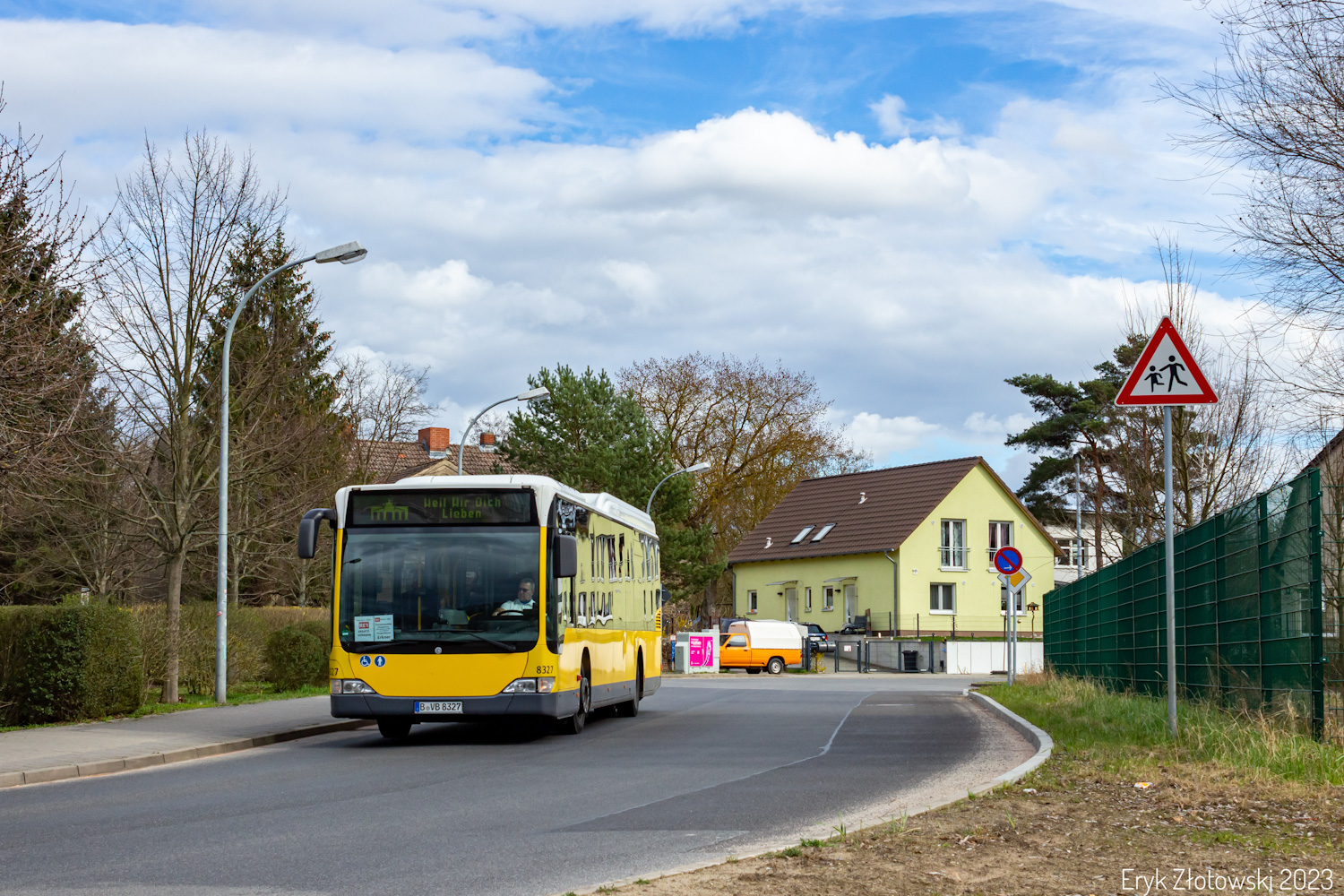 Mercedes-Benz O530LE II #8327