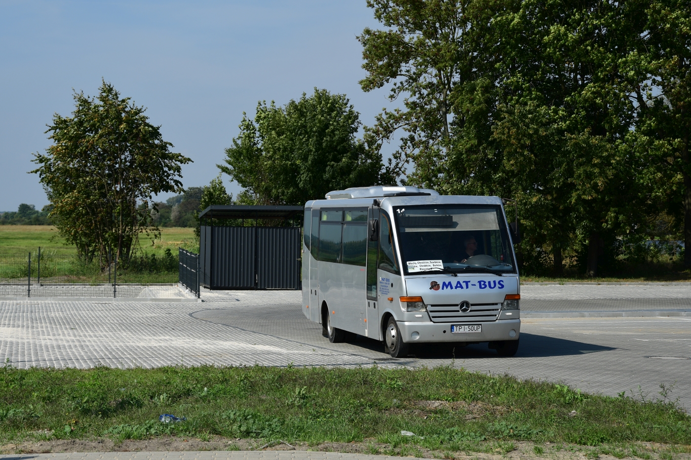 Mercedes-Benz 815 D / Vehixel Mediano #TPI 50UP