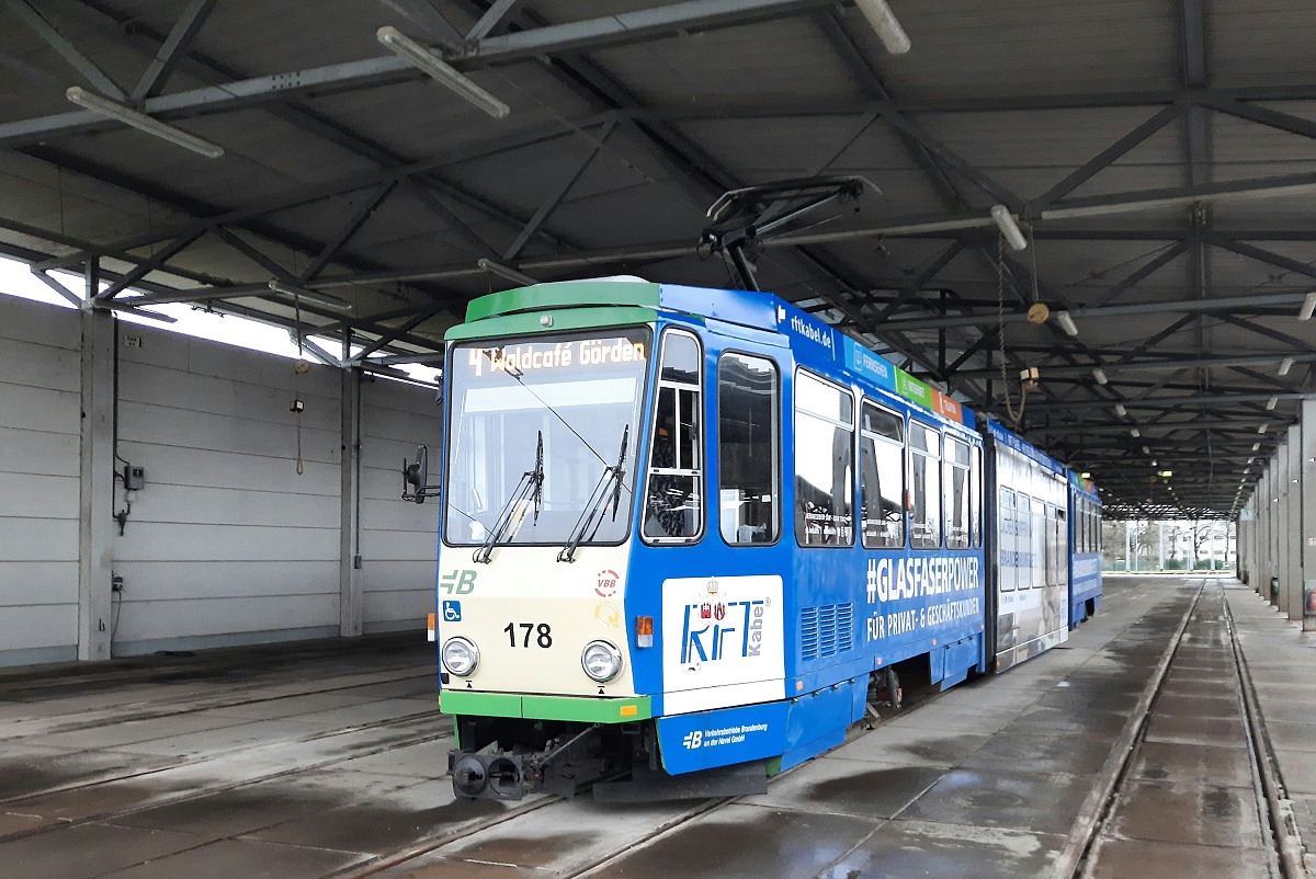 Tatra KT4D #178