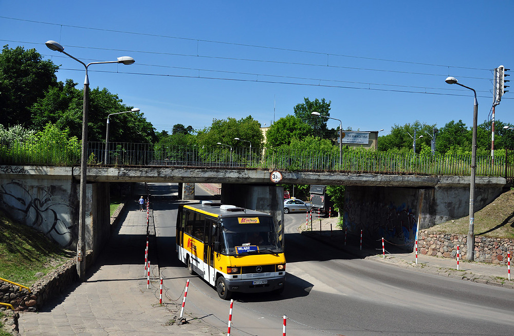 Mercedes-Benz 814 D / Auwärter Teamstar City #52