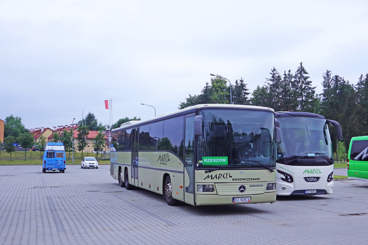 Mercedes-Benz O550L #RZ 426CV