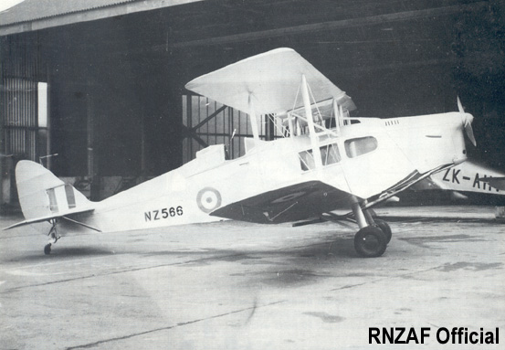 DH.83 Fox Moth NZ566 RNZAF
                      Photo