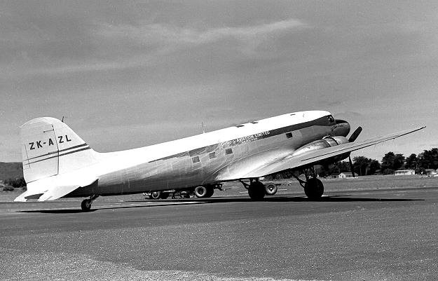 Dakota NZ3545 
as ZK-AZL 
Photo Ed Coates