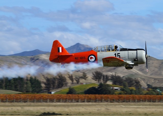 Harvard NZ1015 Historic Flight Omaka April 2011 Glen Reid