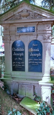 Grabmal Isaak Joseph (geb. 1. Januar 1851, gest. 12. August 1916 in Pforzheim) und Clothilde Joseph (geb. May) (geb. 5. August 1862, gest. 24. Juni 1902 in Pforzheim) .jpg