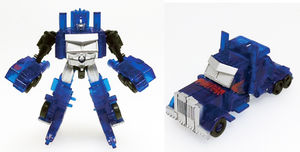 Tf-35th-Anniversary-Exhibition-Optimus-Prime-Clear-Ver.jpg