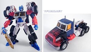 TF2010 Deluxe G2OptimusPrime.jpg