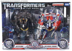 TakaraTomy-Jetpower-Optimus-Prime-2-pack.jpg