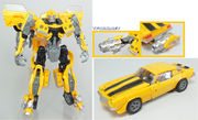 StudioSeries-01-MV1-Deluxe-Bumblebee.jpg