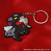 E Hobby rubber keychain Laserbeak and Ravage.jpg