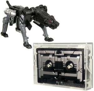 TRU Masterpiece Soundwave-Ravage.jpg