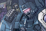 Slugslinger cheers Megatron Origin 2.jpg