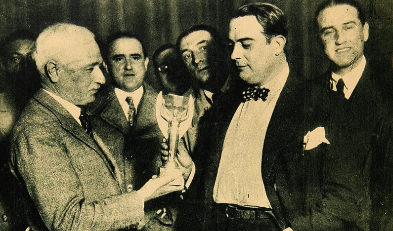 File:Rimet y Jude, Los Sports, 1930-07-18 (384).jpg