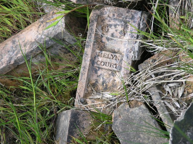 File:Bricks from derelict farm - geograph.org.uk - 1353074.jpg