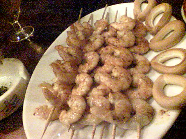 File:Pinchitos de gambas.jpg