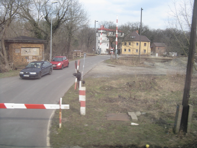 File:Level crossings north of Guben station - geo.hlipp.de - 34457.jpg