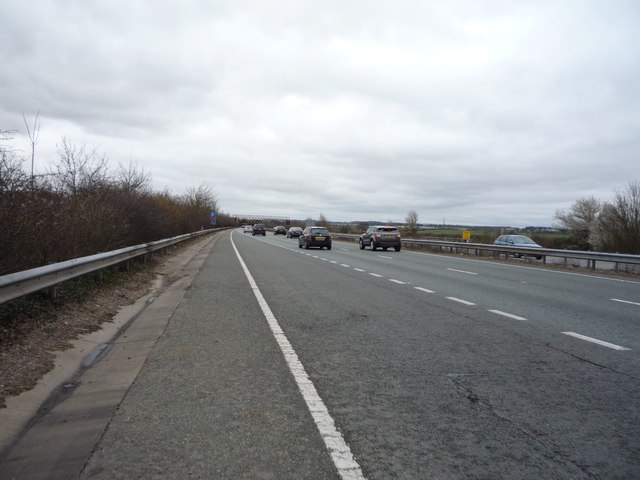 File:A11 towards Newmarket - geograph.org.uk - 4873466.jpg