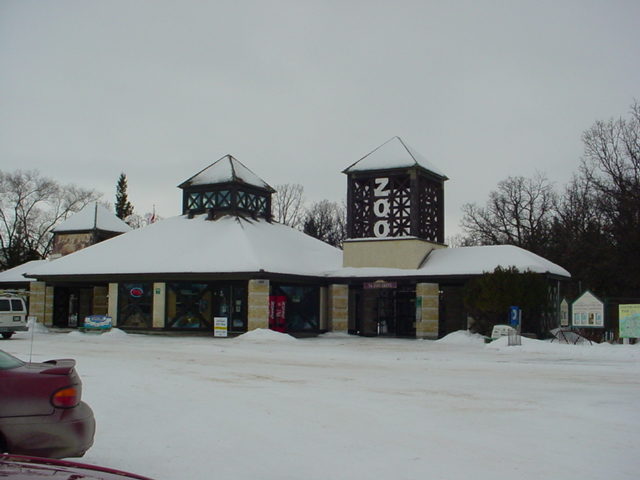 File:Assiniboine Park Zoo 1210.jpg