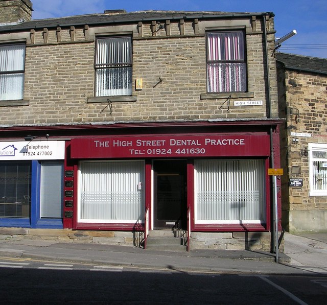 File:The High Street Dental Practice - High Street - geograph.org.uk - 1747330.jpg