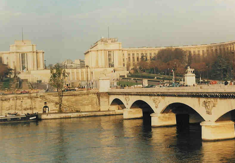 File:021 Paris (48830953306).jpg