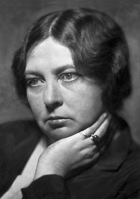 File:Sigrid Undset 1928.jpg