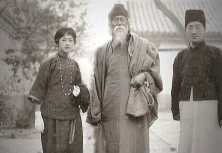 File:Lin Tagore Xu.png