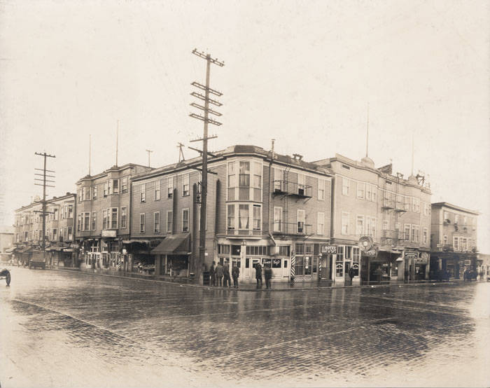 File:Corner of King Street and 6th Avenue South, Seattle, circa 1925 (MOHAI 4385).jpg