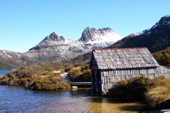 Dove Lake and Cradle Mountain in the Central Tasmanian Highlands