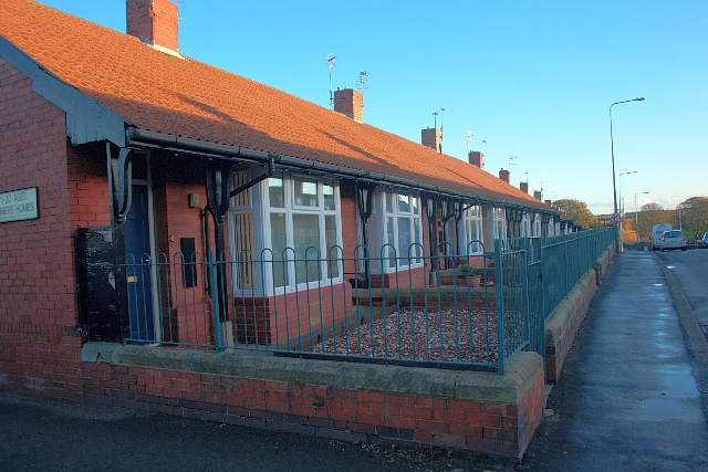 File:Aged Miners Homes - geograph.org.uk - 3744877.jpg