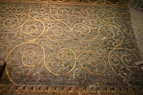 Représentation symbolique d'une vigne accrohée à un chêne Fresque de la chambre du pape (milieu XIVe) Palais des Papes d'Avignon