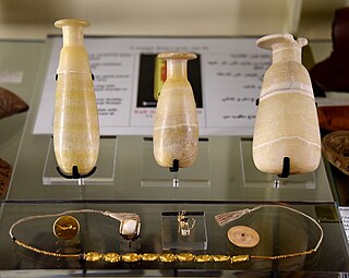 Contents of tomb 99. 1st century CE. From tomb 99 at Tarkhan (Kafr Ammar), Egypt. The Petrie Museum of Egyptian Archaeology, London