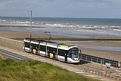 Belgická pobřežní tramvaj blízko Ostende