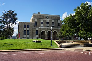 Das Upshur County Courthouse in Gilmer, gelistet im NRHP mit der Nr. 12000290[1]