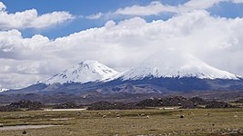 Parinacota a la dreta i Pomerape a l'esquerra