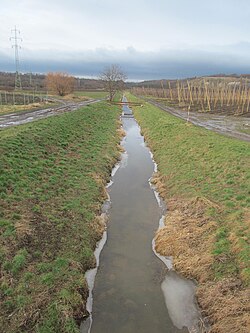 Černovický potok mezi Žatcem a Staňkovicemi