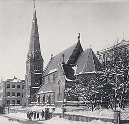 Kyrkan på sin ursprungliga plats vid Norra Bantorget år 1900