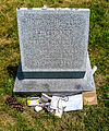 Grave with offerings