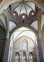 Intérieur de l'église Notre-Dame de Simorre, Gers, France