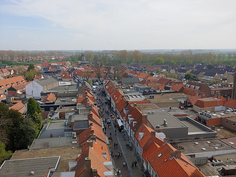 File:Sluis vanuit de Belforttoren . 2.jpg