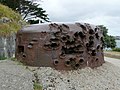 Cloche blindée à Aleth, protégeant le port de Saint-Malo avec les impacts d'obus américains tirés pendant la libération de Saint-Malo.