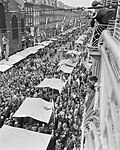 De markt ging weer open na herstel van het wegdek (foto, juni 1956