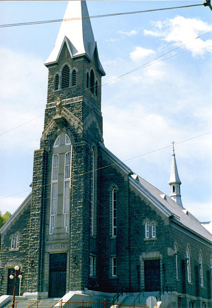 File:Saint-Joseph, Québec 1986.jpg