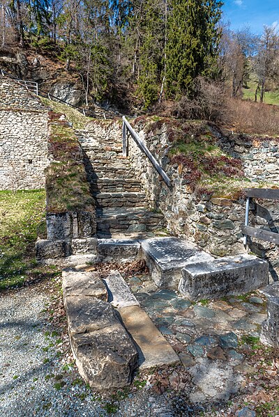 File:Magdalensberg Archäologischer Park Stadt auf dem Magdalensberg 29032023 3691.jpg