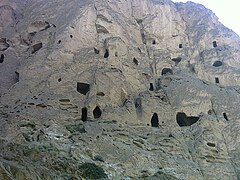 Covas de Kafer Keli, Larijan, Monte Damavand